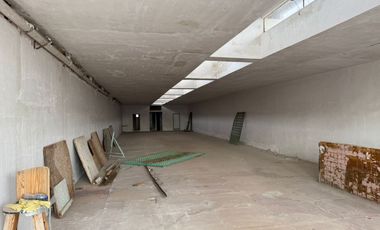 SE RENTA LOCA COMERCIAL EN LA AVENIDA JUAREZ