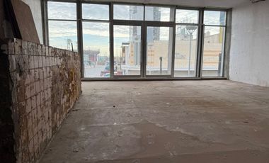 SE RENTA LOCA COMERCIAL EN LA AVENIDA JUAREZ