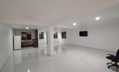 CASA EN VENTA PLAYA HERMOSA 493, MILITAR MARTE, IZTACALCO, CDMX.