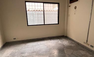 Edificio comercial de Alquiler en Kennedy Norte