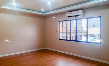 5 Bedroom 5BR  House for Rent in Merville Park Paranaque City