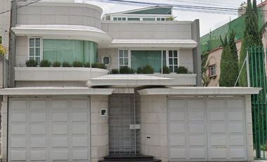 CASA EN REMATE BANCARIO CERCA DEL AEROPUERTO INTERNACIONAL BENITO JUAREZ!!