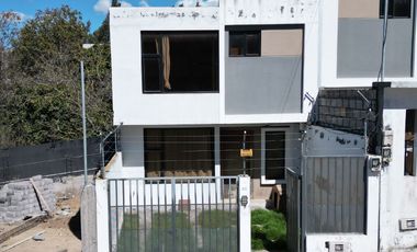 Venta de Casa familiar en Ambato – Sector Universidad Técnica y Av. Aníbal Granja