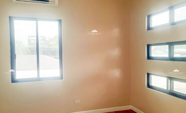 Merville Park Paranaque City 5 Bedroom 5BR House for Rent