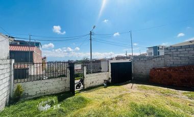 Propiedad en venta Casa con Terreno y Proyecto Aprobado – Jardín Ambateño, Sector Parque La Cantera