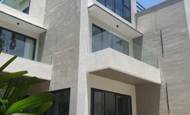 Modern 3 Storey Fully Furnished House with Roof Deck and Gym in Manila Southwoods Residential Estates