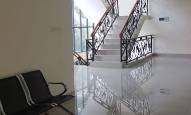 Dijual kantor dan perlengkapan nya semua pondok cabe tangerang