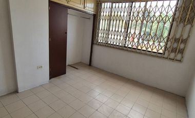 Departamento en Venta en la Alborada X Etapa,  3 Habitaciones, 2 Baños, Una Suite,  Norte de Guayaquil