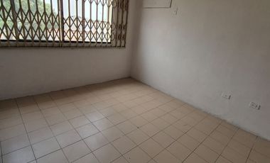 Departamento en Venta en la Alborada X Etapa,  3 Habitaciones, 2 Baños, Una Suite,  Norte de Guayaquil
