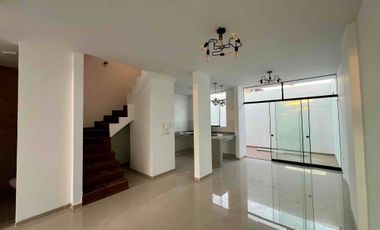 Casa de Estreno Alameda Country Club