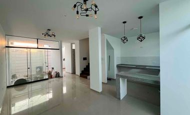 Casa de Estreno Alameda Country Club