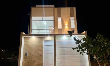 Casa de Estreno Alameda Country Club