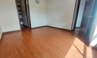 Bello Apartamento con excelente iluminación y vista