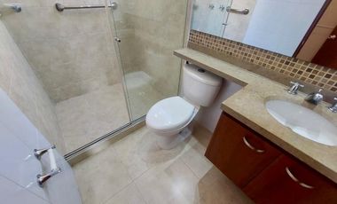 Bello Apartamento con excelente iluminación y vista