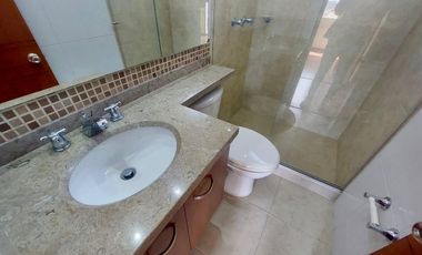 Bello Apartamento con excelente iluminación y vista