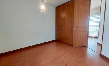 Bello Apartamento con excelente iluminación y vista