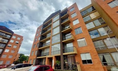 Bello Apartamento con excelente iluminación y vista