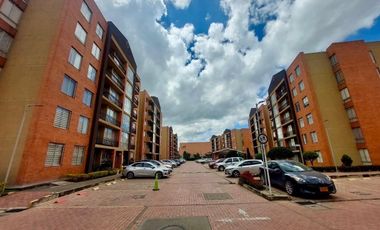 Bello Apartamento con excelente iluminación y vista