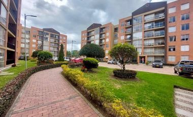 Bello Apartamento con excelente iluminación y vista