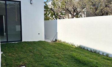 Casa en venta en Villas de Irapuato,  Irapuato Guanajuato, Privada Santa Fe, un solo Piso.