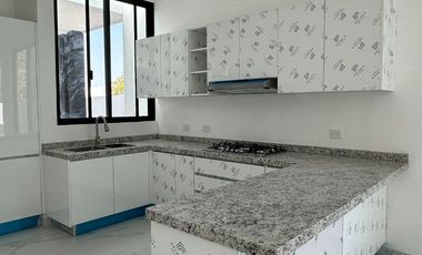 Casa en venta en Villas de Irapuato,  Irapuato Guanajuato, Privada Santa Fe, un solo Piso.