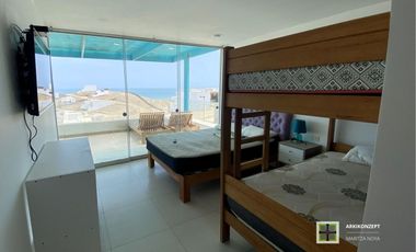 Casa de Playa Moderna en Venta | Piscina y Vista Panorámica al Mar – Playa Honda, Cerro Azul