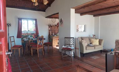 Casa En Venta En Los Reartes A 100 Mts Del Rio Y Casco Historico