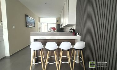 Casa de playa en venta – Playa Honda, Cerro Azul 5 dormitorios | Piscina privada | 300 m² construidos