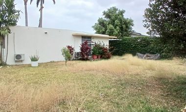 Casa en venta en Urdesa central con uso Residencial y Comercial – 800 m²