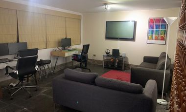 🏡 Venta de Casa en Monterrico – Surco
