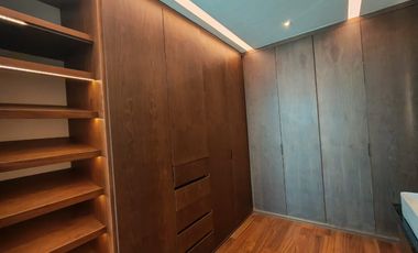 Majestuosa Mansión de Ensueño en La Vista Country Club: Lujo sin Límites