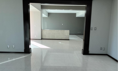 Departamento en remate bancario en exclusiva zona en Huixquilucan Edo de México, Av. Porton de las Flores 36