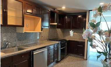 Departamento en remate bancario en exclusiva zona en Huixquilucan Edo de México, Av. Porton de las Flores 36