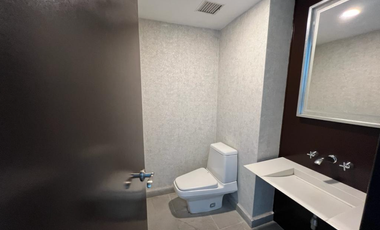 Departamento en remate bancario en exclusiva zona en Huixquilucan Edo de México, Av. Porton de las Flores 36