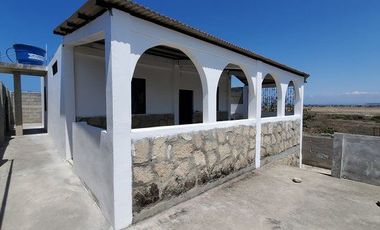 VENDO CASA EN PUNTA BLANCA, ENTRADA 7