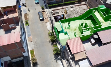 VENTA DE CASA COMO TERRENO EN COMAS