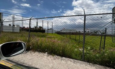 TERRENO EN RENTA VIA ATLIXCAYOTL  2415.91  m2 A $175 POR m2 ZONA MAGNIFICA LATERAL VIA ATLIXCAYOTL, BOULEVAR DE LOS REYES, FRENTE A CASETA DE COBRO