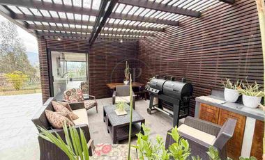 Amplia casa de venta , Sector San Joaquín