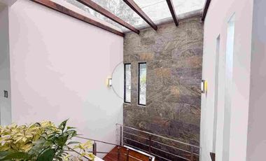 Amplia casa de venta , Sector San Joaquín