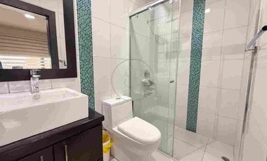 Amplia casa de venta , Sector San Joaquín