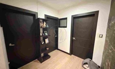 Amplia casa de venta , Sector San Joaquín