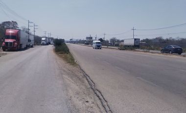 Terreno en venta en Mérida Yucatán frente a la Carretera Mérida - Cancún