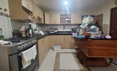 Venta casa rentera en ciudadela Santa Monica sur de Guayaquil