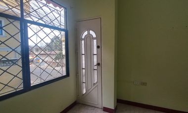 Venta casa rentera en ciudadela Santa Monica sur de Guayaquil