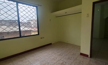 Venta casa rentera en ciudadela Santa Monica sur de Guayaquil