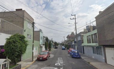 !!! ATENCION INVERSIONISTAS !!!  CASA EN REMATE BANCARIO, COL. METROPOLITANA 1A SECC., NEZAHUACOYOTL !!!