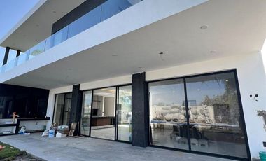 RESIDENCIA EN  LOMAS DE COCOYOC MORELOS