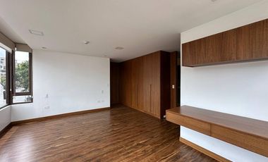 Suite en venta en el Centro Histórico de Cuenca – con vista a la Catedral