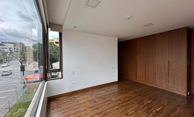 Suite en venta en el Centro Histórico de Cuenca – con vista a la Catedral