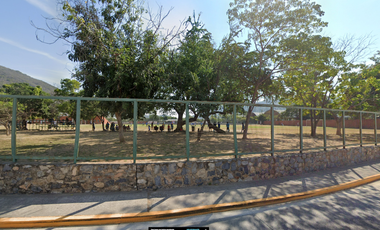 Casa Dos Niveles Excelente Ubicación Centro De Zihuatanejo. ¡Oportunidad!